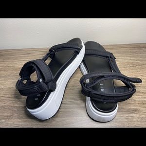 Esprit Sporty Sandals
